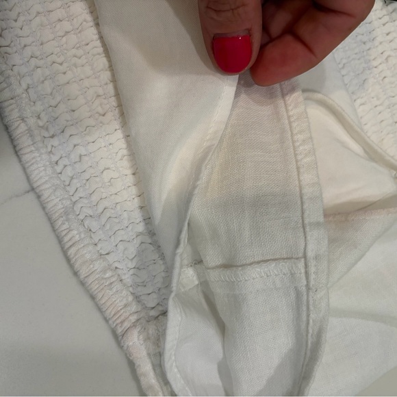 Abercrombie & Fitch Cream Linen Blend Tank with Adjustable Spaghetti Straps - Picture 7 of 8